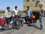 kasachstan-begegnung-radfahrer